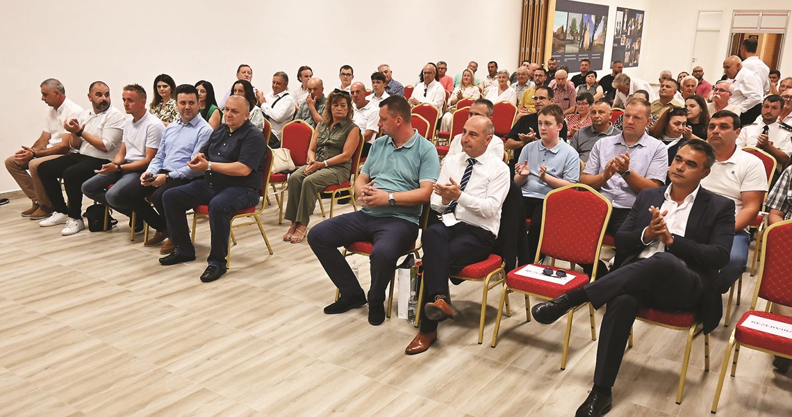 Posavska Hrvatska : Ostvarimo bolju sadašnjost i budućnost