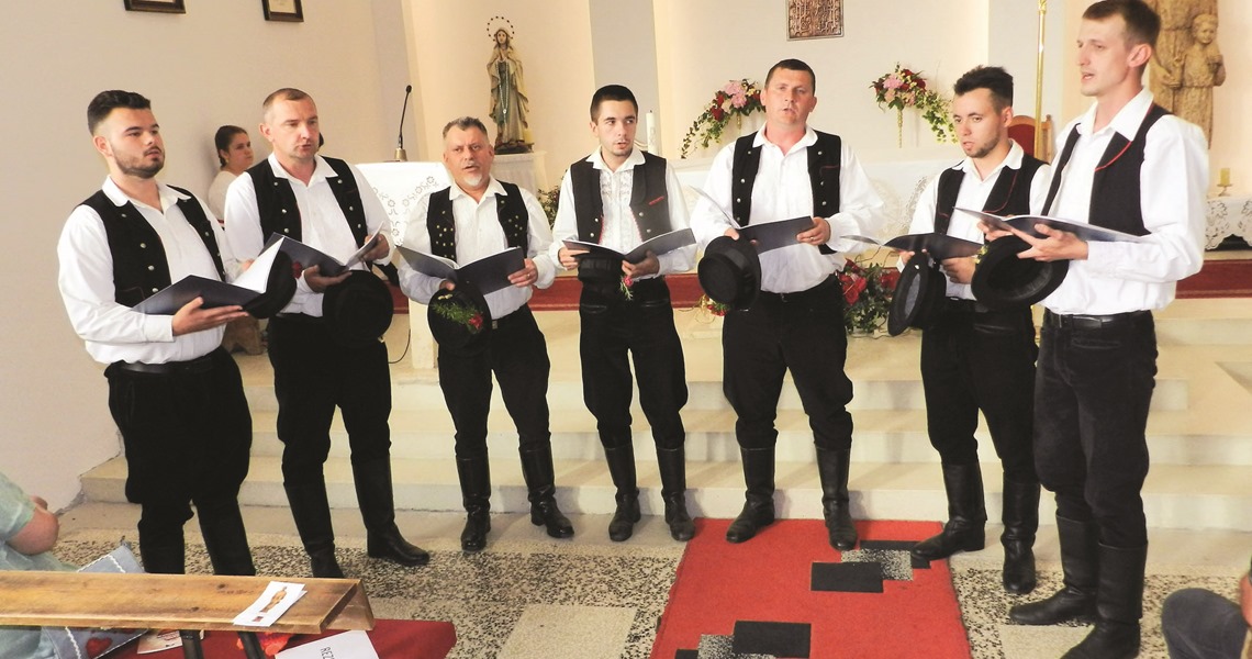 Posavska Hrvatska : Sva ljubav mi Isuse!