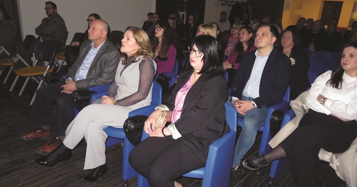 Posavska Hrvatska :  Lice i naličje bolesti  