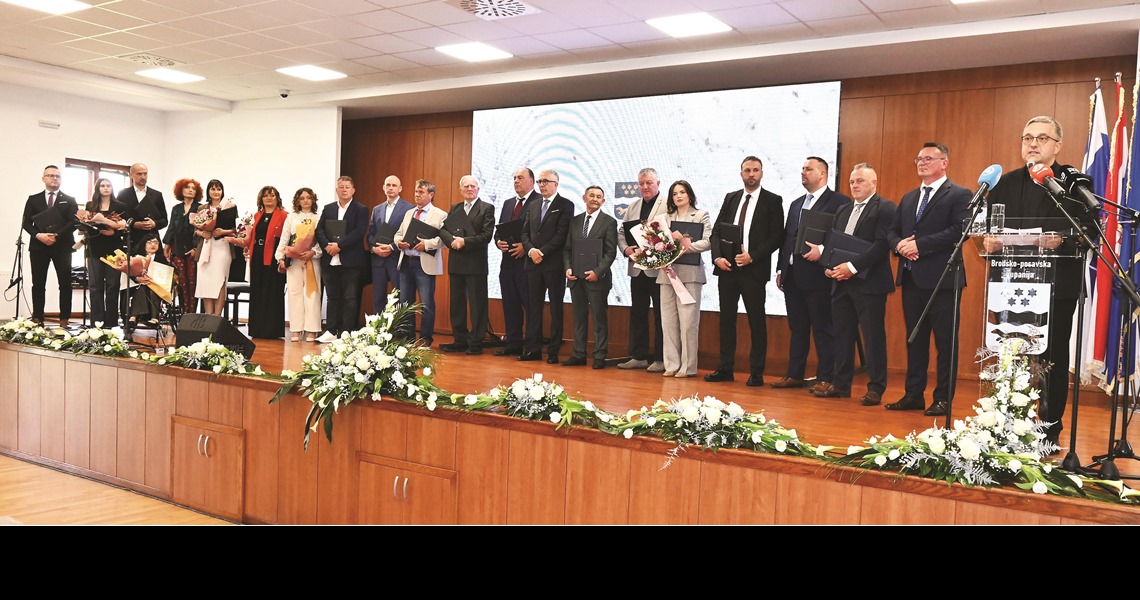 Posavska Hrvatska : Projekti za budućnost, ljudi za pohvalu