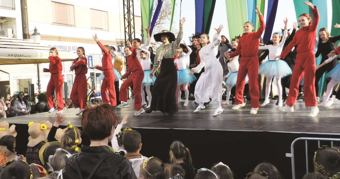 Posavska Hrvatska :  Ivana, bajke, djeca...