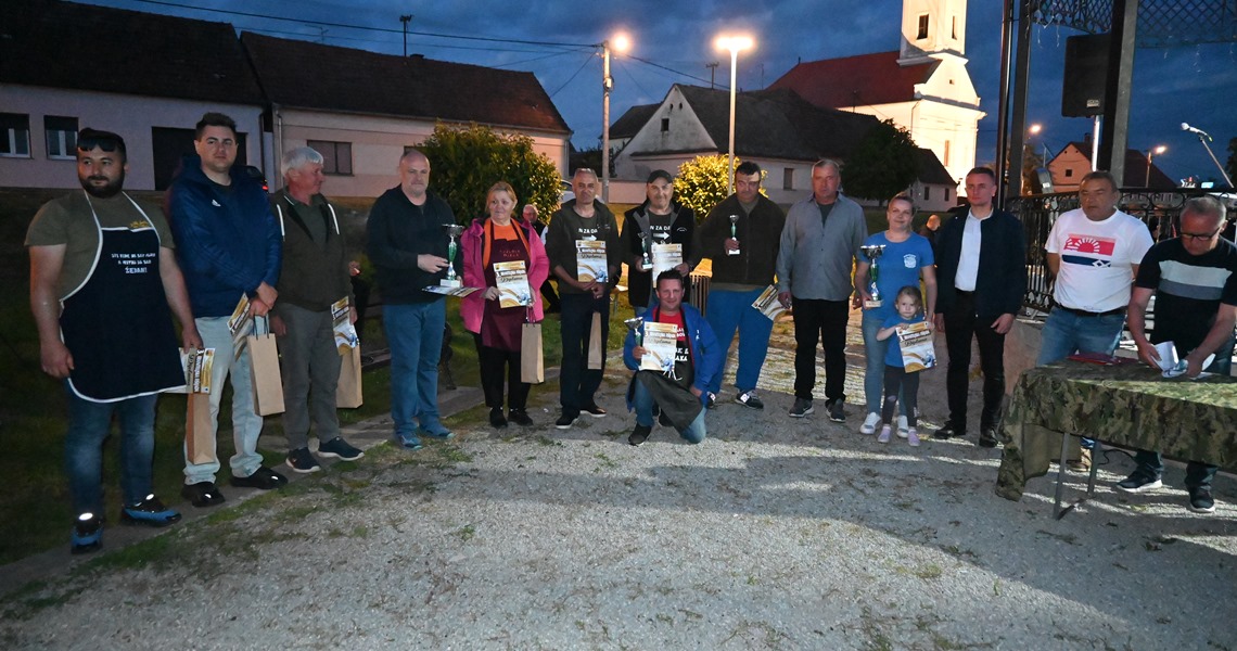 Posavska Hrvatska : Pomagali u ratu, pomažu u miru