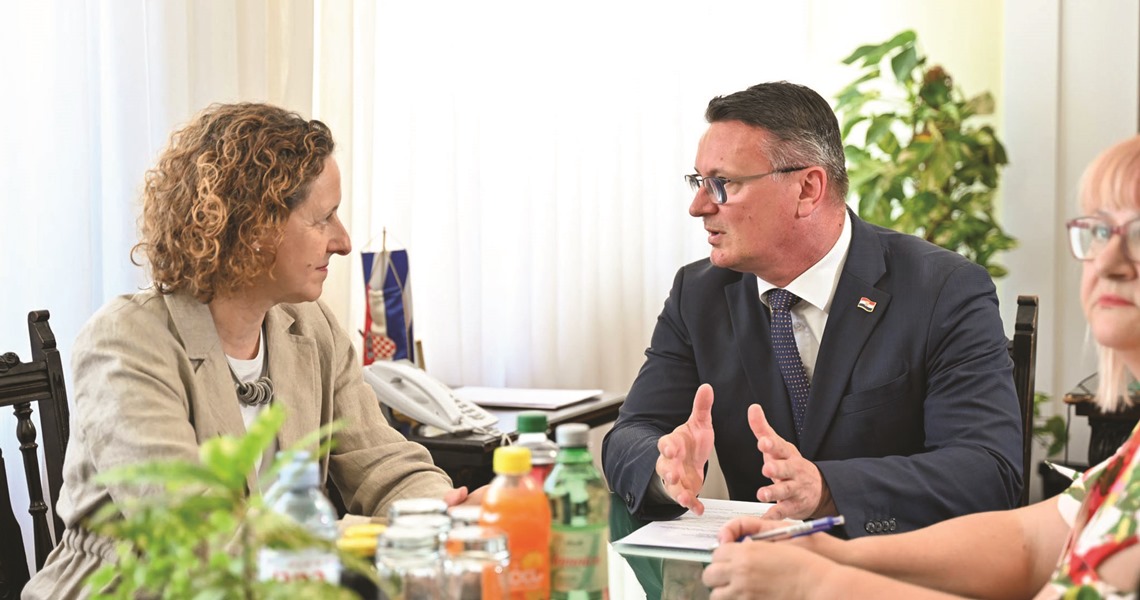 Posavska Hrvatska : Nastavljamo ulagati u infrastrukturu kao i u programe
