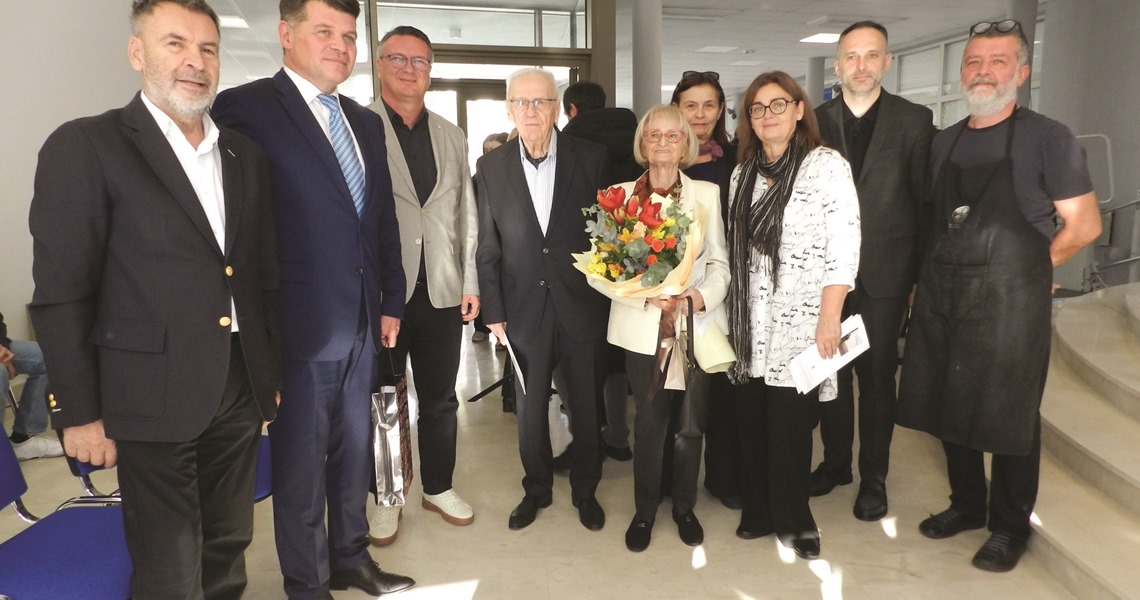 Posavska Hrvatska : Umjetnički lovor-vijenac gosparu Luki