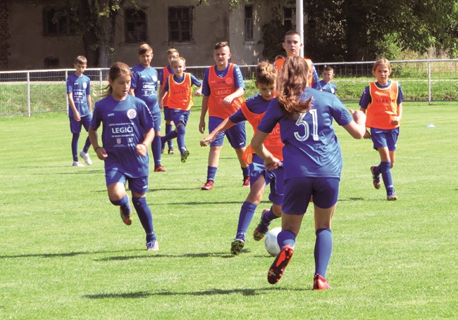 Posavska Hrvatska : Ljetni nogometni kamp Legići