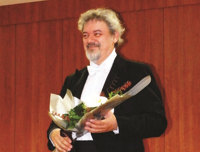 Kultura : Bas Saša Čano održao solistički recital