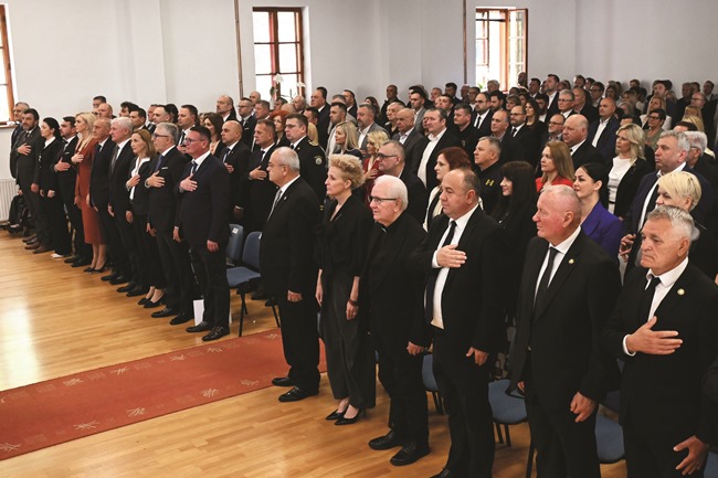 Županija : Projekti za budućnost, ljudi za pohvalu